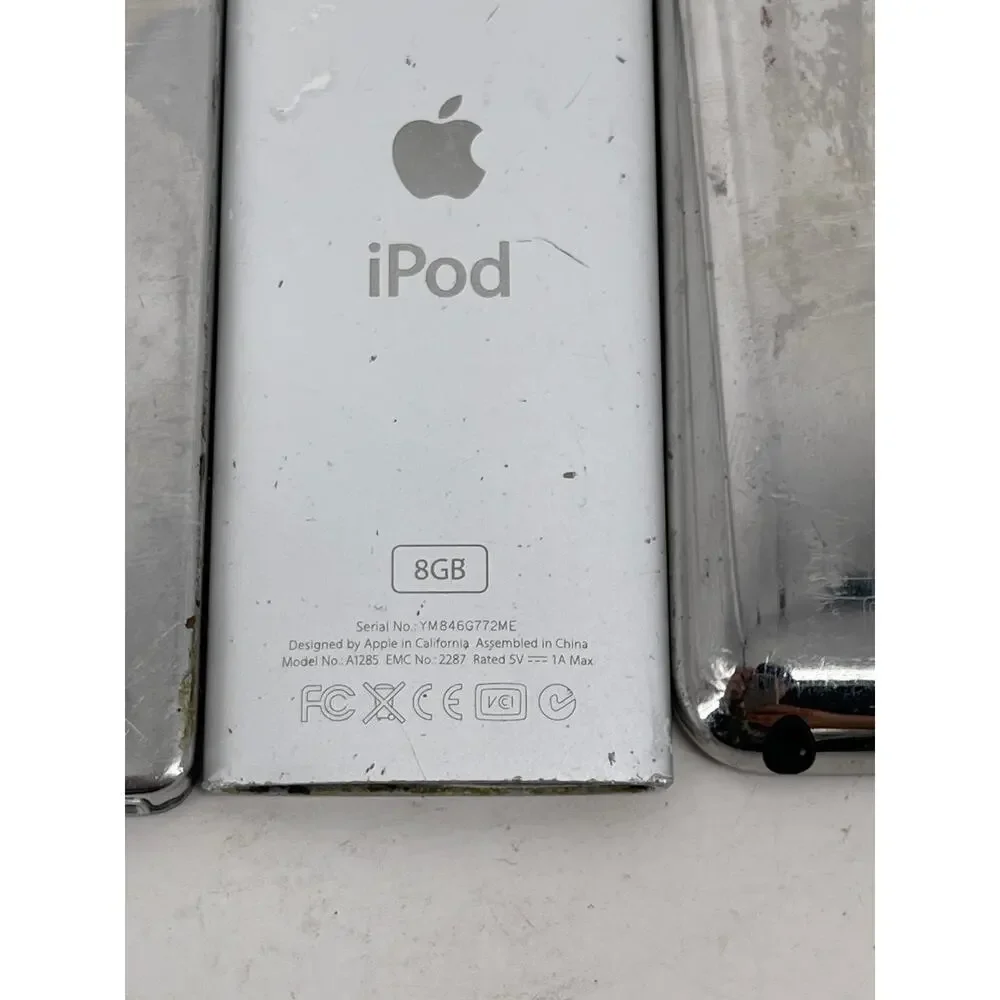 Apple iPod MIXED LOT of 9